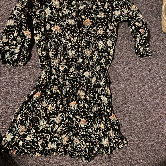 Romper - Picture 2 of 3